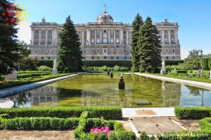 5 romantic plans to do in Madrid 5 alquiler madrid palacio real de madrid